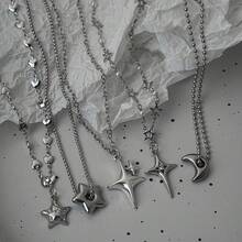 Y2K 芒星月亮吊坠项链套装，个性化镶嵌水钻星星爱心蛇骨不锈钢粗链项链，适合女性 - 銀色 - 查看 5