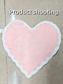 1 tấm thảm trải sàn phòng ngủ màu hồng hình dáng bất đối xứng, thảm phòng khách hình trái tim viền lượn sóng sáng tạo, quà tặng ngày Valentine, trang trí nhà cửa phong cách Pháp lãng mạn màu kem, thảm lót bàn cà phê/ghế sofa, kích thước tùy chỉnh với dung sai 1-5cm, trang trí tiệc ngày Valentine, thảm trang trí màu hồng. - Nhiều màu - Xem 10