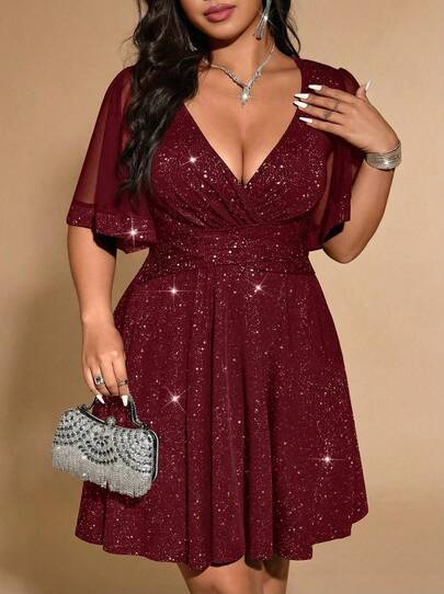 Voworia 大码 V 领收腰优雅修身连衣裙