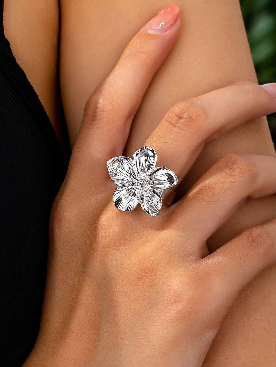1pc Adjustable Flower Shaped Ring, Minimalist Elegant Women's Fashion Ring, Suitable For Daily Wear, Vacation And Gift - Silver - View 1