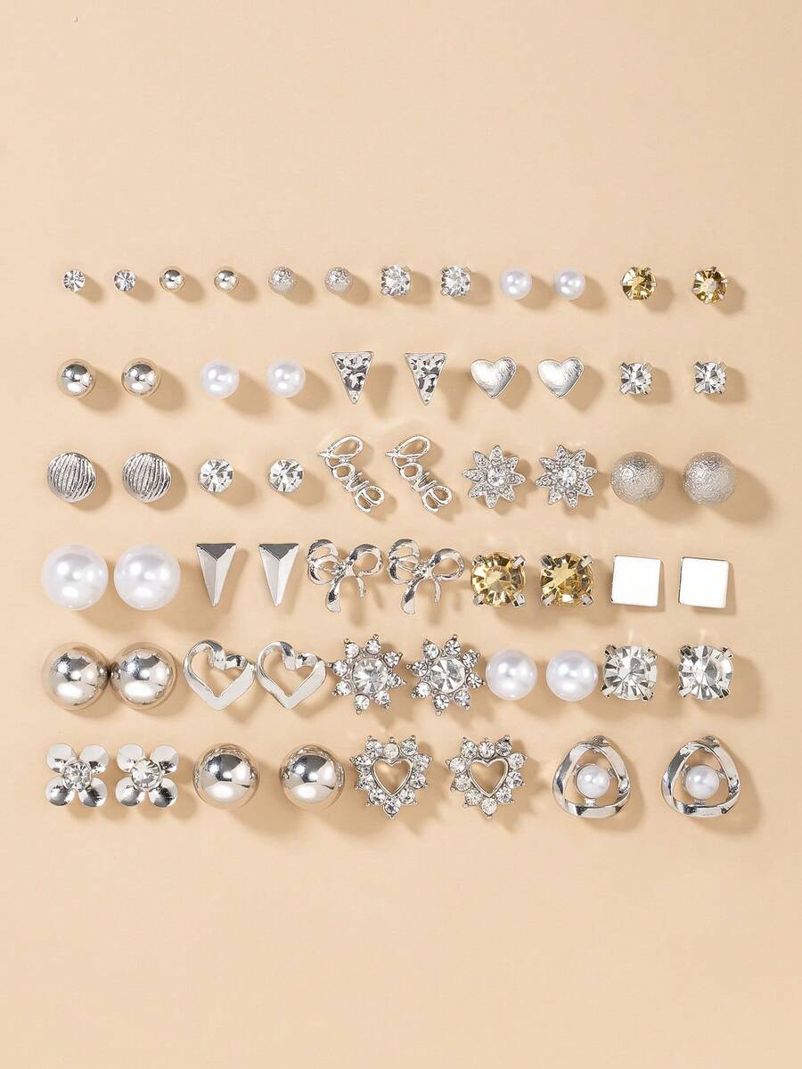 30 Paar sortierte minimalistische Schmetterling-, Blumen-, Herz-, Buchstaben-Ohrstecker Set, modischer Alltagsschmuck, geeignet für Urlaub, Lässig, Geschenk - Silber - Übersicht 1