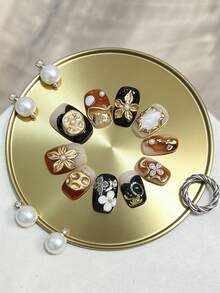 10片装 3D立体花朵美甲贴片 日式焦糖黑金手工美甲贴片 派对佩戴美甲贴片 - 彩色 - 查看 4