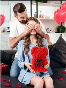 Gấu bông hoa hồng lãng mạn, thiết kế độc đáo, làm thủ công với những bông hoa hồng có kết cấu sống động như thật, tạo nên bầu không khí lãng mạn, món quà lý tưởng cho Ngày Valentine, kỷ niệm, đám cưới, cũng hoàn hảo để trang trí nhà cửa, phòng ốc và các dịp đặc biệt, món quà tuyệt vời nhất dành cho người thân yêu, đối tác, bạn bè và gia đình. - Nhiều màu - Xem 2