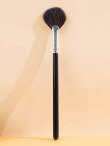 1pc Fan-Shaped Highlighter Brush, Multi-Purpose Blush Brush, Soft Goat Hair Blends Naturally & Lasts, Premium Handle Suitable For Daily Makeup Use - Black - View 6