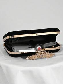 Fashionable Women's Shiny Diamond Flap Box Clutch Bag, Crystal Party Purse, Wedding Bride Wallet, Prom Bag, Black Velvet Bride Shoulder Bag With Chain - Black - View 3