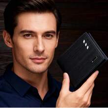 The Modern Man's Essential "Pocket Companion". Simple Yet With A Retro Charm. Effortlessly Showcase Elegance: Bid Farewell To Bulky Old-Fashioned Wallets. Our Short-Style Design Is Fashionable And Compact, Easily Fitting Into The Back Pocket Without Affecting The Line Of The Pants. - Black - View 5