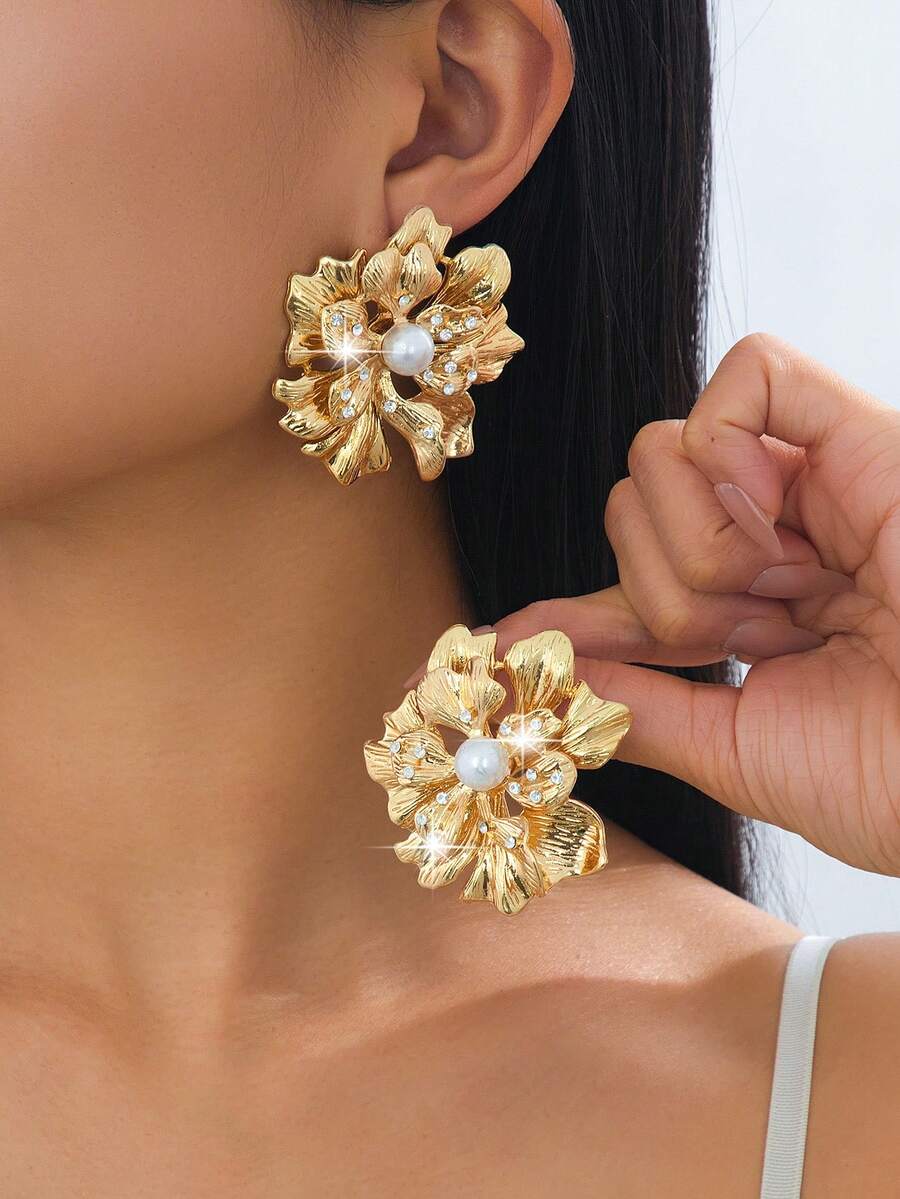 1对时尚优雅的女士花朵耳环，适合日常佩戴、节日、约会、送礼。 - 花朵 - 查看 1