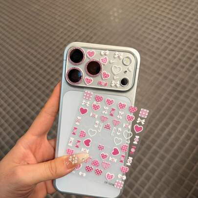 高清手电筒镜头贴膜+心形蝴蝶贴纸，适用于 17 Pro Max、17 Pro，闪亮摄像头镜头钢化玻璃保护膜，全覆盖3D高清透明防刮屏幕保护膜，安全保护移动设备