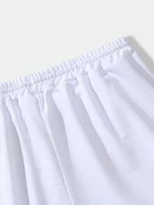 男士休闲宽松字母与数字篮球印花抽绳运动短裤，白色