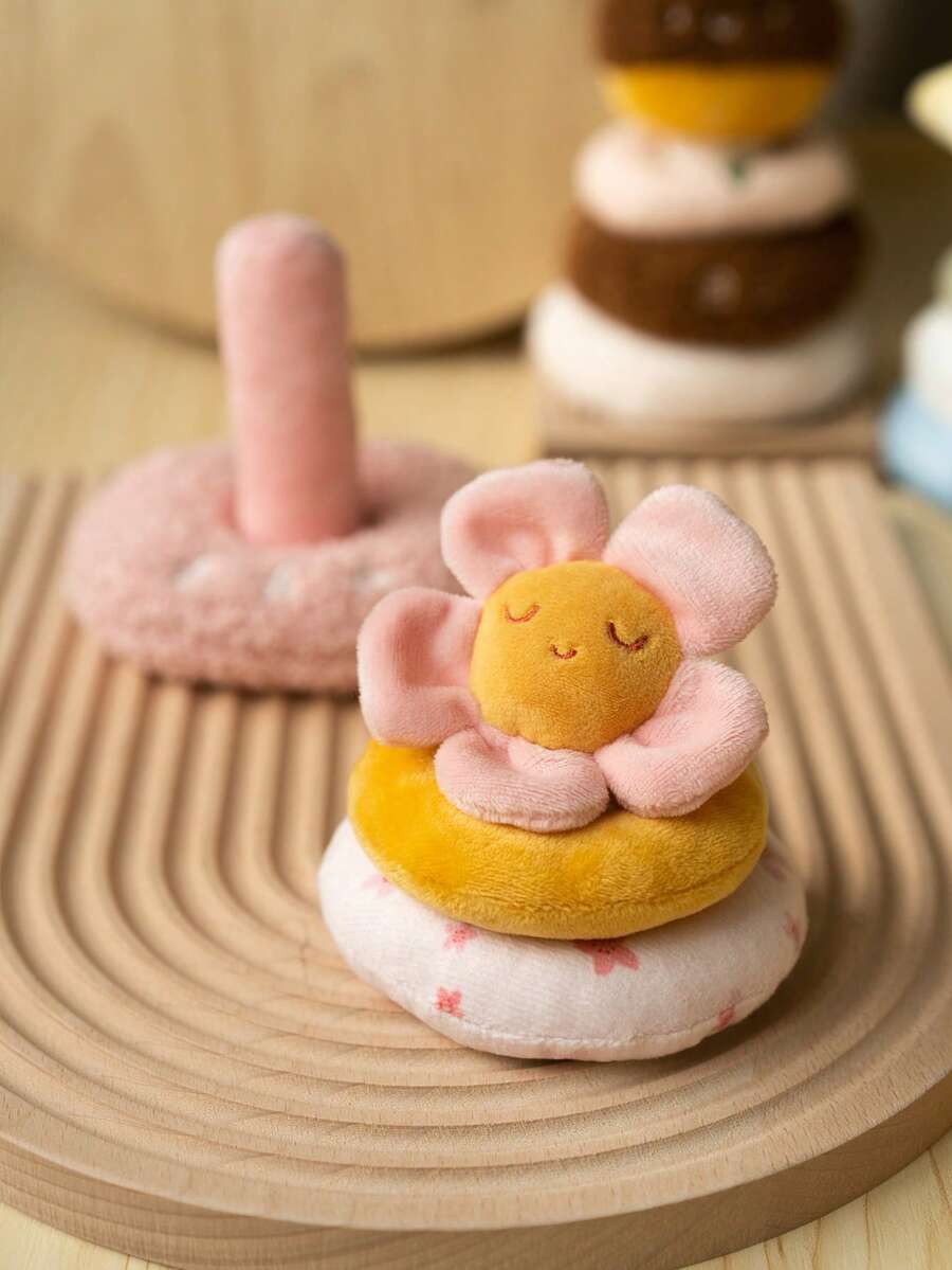 1个婴儿毛绒叠叠乐娃娃,卡通橡果花星形设计,搭配可爱印花毛绒戒指,是生日和新生儿礼物的理想之选。 - 彩色 - 查看 1