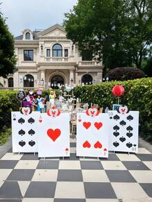 4件套 - 奇幻派对装饰 红心皇后配件 皇后士兵墓地标志带支架 大型室内/室外草坪花园标志 皇后士兵装饰 仙境派对装饰 大型立式心形服装装饰 - 彩色 - 查看 7