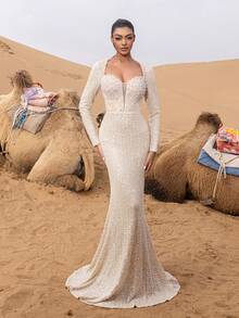 Faeriesty Damen Abendkleid mit langen Ärmeln und Perlen, tiefer V-Ausschnitt, figurbetonter Meerjungfrauenschnitt, verziert mit Pailletten-Stickerei, geeignet für rote Teppich Veranstaltungen, formelle Hochzeiten, schwarze Krawatte Anlässe, Luxus-Galas. - Champagnerfarben - Übersicht 2
