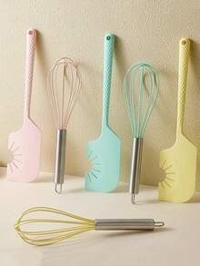 Silicone Scraper Kitchen Gadget Multi-Functional High-Temperature Integrated Scraper Hanging Egg Beater Baking