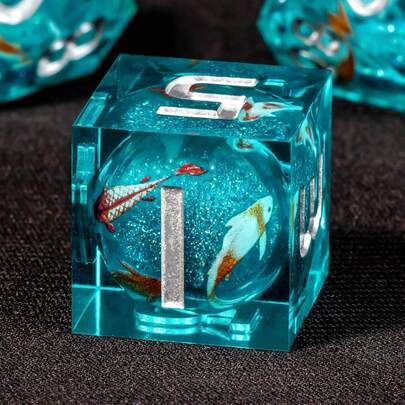 7pcs Transparent Crystal Embedded 3D Koi Fish Dice Set, Gold/Red/Black Koi, Glitter Suspended, Resin Crafted, Suitable For Tabletop RPG, Board Games, Vintage Jade-Like Texture, Luck Charm