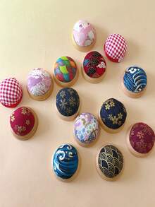 1pc Sewing Accessories Fabric Handmade DIY Storage Needle Tools Needle Pad Needle Bag With Wooden Bottom, Needle Cushion Wooden Needle Holder Japanese Needle Rack Needle Storage Mat - Lavender On White Background - View 3