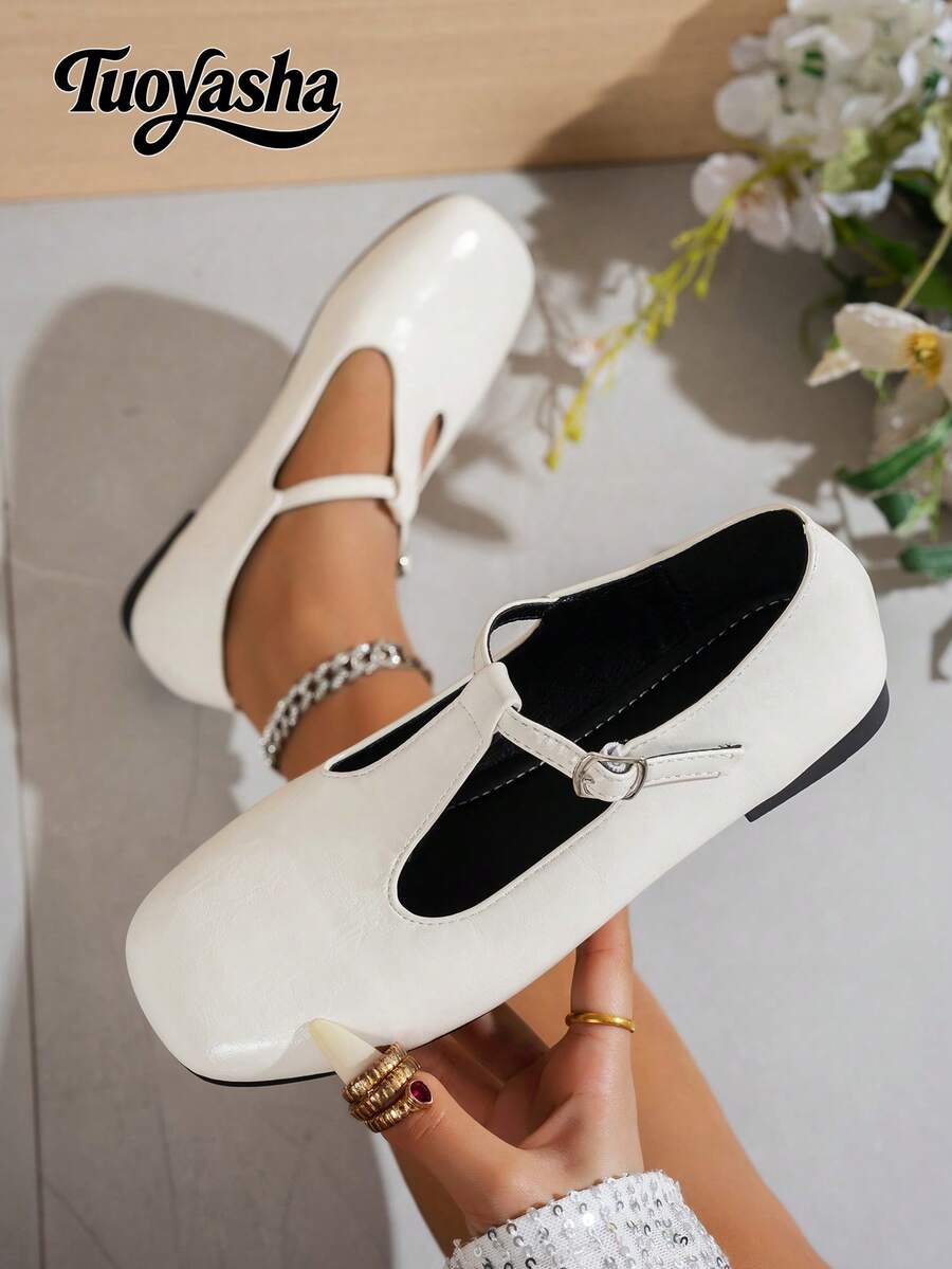 Women's Casual Versatile Shoes, New Design Round Toe Soft & Comfortable Slip-On Shoes With Strap Decor, Suitable For Commuting And Daily Wear - Beige - View 1