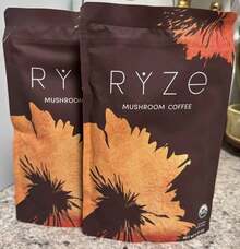 RYZE SUPERFOODS Mushroom Coffee USDA Organic With 6 Adaptogenic Mushrooms And MCT Oil, USA Grown Instant Coffee For Better Energy, Focus, Digestion, Immunity With Lions Mane & Turkey Tail, 30 Servings - 30 片(1 包) - 查看 12