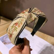 Graceful Knotted Headband Bohemian Embroidered Floral Women's Wide Headband Girls' Dress-Up Hair Accessories Beauty Hairband - 米色 - 查看 6