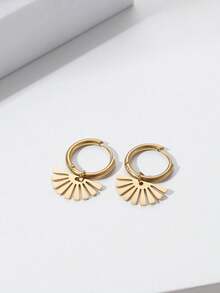 1pair Stainless Steel 18k Gold Plated Fan-shaped Hoop Earrings - Yellow Gold - View 5