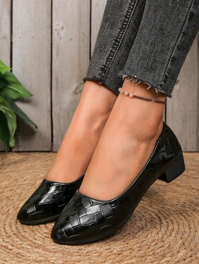 Tacones de punta fina con tacón grueso para mujer, nuevos tacones altos de estilo para damas, tacones altos negros para el trabajo, zapatos casuales de cuero sintético a cuadros con cierre deslizante, talla grande, para uso en la oficina en todas las estaciones