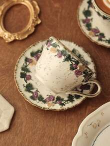 法式复古葡萄藤浮雕陶瓷杯碟套装，浅浮雕工艺，独特图案设计，咖啡杯碟，下午茶杯碟，饮料杯，拿铁杯，小吃盘，适合日常使用，家庭，餐厅，咖啡馆，适合作为礼物。 - 彩色 - 查看 6