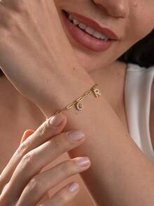 1pc Customized Diamond Inlaid Letter Bracelet, Personalized Pendant Letter Name Bracelet, Letter Jewelry, Personalized Jewelry, Gift For Mom - Multicolor - View 4