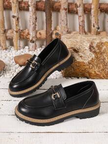 1双女士金属扣PU皮防滑圆头平底休闲复古乐福鞋，适合校园和日常穿着 - 黑色 - 查看 2