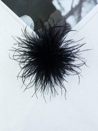 1pc Handmade Bohemian Style Exaggerated Unique Feather Flower Brooch, Niche Design Feather Flower Lapel Pin, Versatile Elegant Accessory Suitable For Women's Daily Wear, Banquet, Party And Any Occasion, Also An Ideal Gift