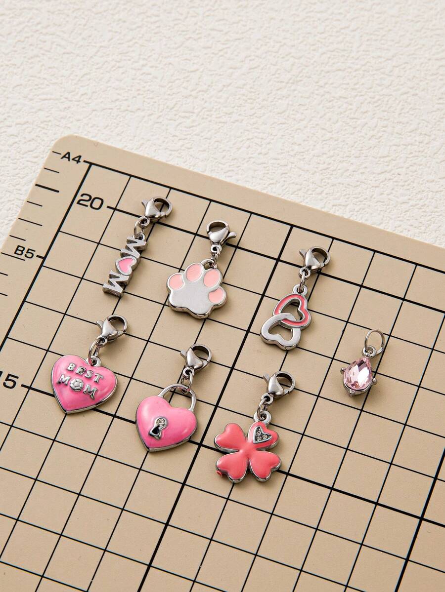 1pc Fashion Stainless Steel Heart To Heart Cat Claw Clover Lock Mama Pendant. Vacuum Plated 18K Gold, Suitable For DIY Jewelry, Necklace Accessories, Bracelet Accessories, Earring Accessories, Keychain Accessories, Bag Accessories, Wallet Accessories, Can Be Worn As Exquisite Pendants To Show Personal Charm, And Can Be Given As Gifts To Wives, Mothers, And Girlfriends. Ladies' Jewelry. - Multicolor - View 1