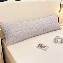 1 chiếc vỏ gối hình bánh mì mềm mại, chần bông, màu trơn, họa tiết kẻ caro và hình thoi, vỏ có thể tháo rời, đường may dày dặn, phù hợp cho ghế sofa, giường đơn, giường đôi, ký túc xá, cả gia đình, khách sạn, trang trí phòng, có thể giặt máy, sử dụng được quanh năm. - Màu Xám nhạt - Xem 9