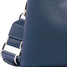 2026 Nuevo bolso de hombro para mujer Bolso tipo cubo de cuero genuino hecho de cuero de vaca de alta calidad Bolso de hombro lujoso con una correa - Azul - Ver 3