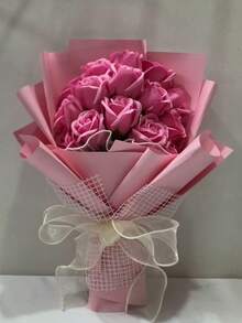 15支优雅混色玫瑰花束，包含红色、粉色、紫色和蓝色。情人节送给女友或爱人的完美礼物。手工芬芳的玫瑰象征着永恒的爱，永不凋零的浪漫誓言。奢华花束，生日、周年纪念日、七夕节和情人节的理想惊喜之选。 - 彩色 - 查看 11