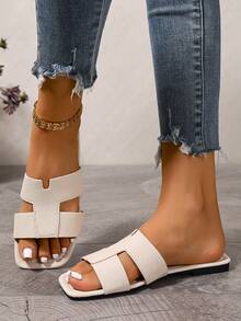 Sandal Selop Kasual Bertali Model Baru Musim Semi/Panas, Sandal Pantai Selop Nyaman dengan Hak Datar dan Ujung Bulat, Sandal Datar Dekoratif Serbaguna untuk Musim Panas - Krem - View 2