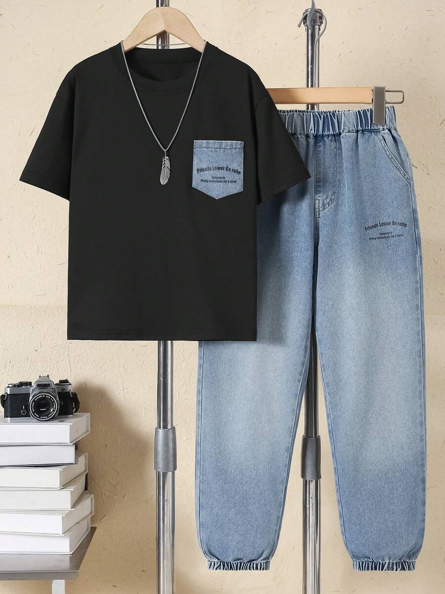 Bộ đồ thể thao thường ngày cho bé trai gồm áo thun ngắn tay in họa tiết denim có túi và quần ống côn, thích hợp cho mùa xuân/hè. - màu đen - Xem 1