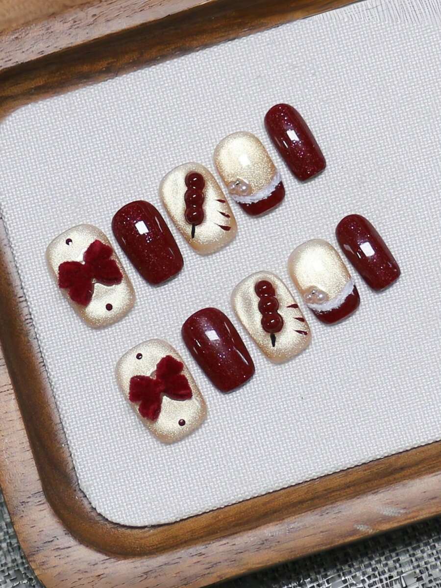 10 Stück handgemachte Nägel quadratisch rund Acryl Aufklebe-Nägel kurz, sanftes Rot, glänzendes Gold Katzenauge, Nagelanhänger kleine Tanghulu Schleife, rote French Tip Nägel, süß kantig elegant einfach Herbst Nägel, Herbst Aufklebe-Nägel, Winter Fake Nägel, Festival Nägel, Party Alltag & Date geeignet, Strandurlaub Tropen geeignet, DIY Künstliche Nägel geeignet für Frauen & Mädchen als Geschenknagelzubehör - Rot - Übersicht 1