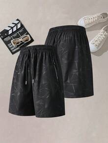 Quần short thể thao nam mùa hè với dây rút ở eo và túi khóa kéo hai bên. Chiếc quần short này có thiết kế in độc đáo tạo vẻ ngoài thời trang hơn. Thích hợp cho chạy bộ, các trò chơi bóng, tập thể dục và các hoạt động thể thao khác. Màu đen. - màu đen - Xem 7