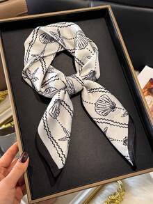 1条仿丝简约设计贝壳和海星印花27.6英寸方形围巾，时尚百搭，可作头巾、腰带、装饰围巾，适合日常佩戴。 - 黑與白 - 查看 2