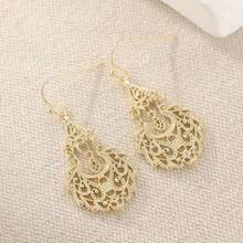 1 Pair Vintage Hollow Carved Golden Earrings, Palace Style Jewelry, Exquisite And Noble Women's Jewelry - Gold - View 3
