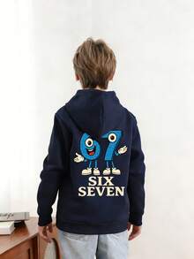 青少年男孩“意大利脑腐烂趣味数字67”图案套头卫衣，保暖舒适，内衬保暖层，适合秋冬季节穿着，适合活泼男孩日常穿着、街头服饰和校园装扮。 - 藏蓝色 - 查看 2