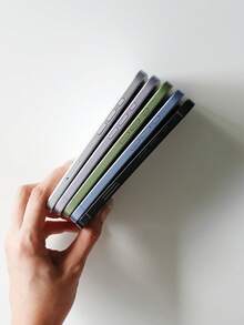 全新手机模型，适用于电影表演道具、短视频拍摄道具、愚人节搞笑道具、商店展示——超逼真模型