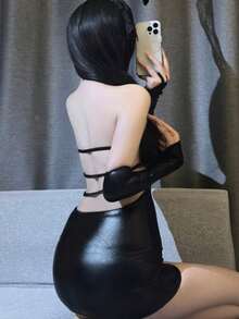 1 件性感兔女郎修身连衣裙套装，COSPLAY 角色扮演服装，适合节日派对、表演、联欢会、拍照 - 仅限连衣裙