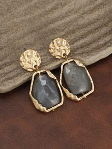 1 Pair Vintage Elegant Geometric Pattern Earrings, Versatile Fashion Accessories (Random Carved Pattern) - Grey - View 5