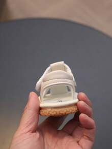 1双婴儿花朵发声夏季凉鞋，可爱轻便防滑圆头保护幼儿鞋，适合宝宝夏季学步 - 米色 - 查看 8