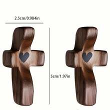 两件装木质十字架（心形图案），舒缓压力的礼物。一份充满鼓励的基督教礼物。缓解焦虑；可握在手中，触摸，并用于祈祷。您可以将这枚小十字架放在口袋里或握在掌心，时刻提醒自己在试炼和迷茫时，要紧紧抓住上帝的恩典、慈爱和怜悯。 - 彩色 - 查看 10