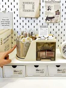 1个带2个抽屉的旋转收纳盒，适用于浴室、梳妆台、书桌，可存放化妆品、文具等，4个隔层方便整理，是返校、圣诞节、生日礼物的理想之选，白色