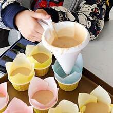 Household Kitchen Baking Tools: Cream Cake Funnel, Oil Funnel, Wine Funnel, Multi-Purpose Funnel, Liquid Dispenser. - White - View 3