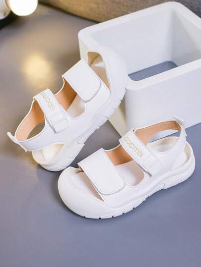 1 Pair Girls' White Casual Sneakers, Fashionable, Lightweight, Soft Sole, Non-Slip, All Season
