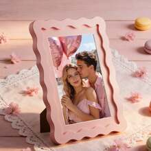 1个波浪形多色相框（红、黄、蓝、绿、白、黑），时尚百搭的家居和办公装饰 - 适合桌面和墙面展示，完美的乔迁礼物（不含照片） - 彩色 - 查看 9