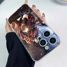 Guerrero con hacha liderando una batalla. Esta elegante funda es compatible con iPhone 17, 16, 15, 14 Pro Max, 13, 12, 11, XR y XS Plus. Fabricada en silicona de vidrio, ofrece protección contra golpes y caídas, además de una sensación superior. Es un regalo ideal para familiares, amigos y seres queridos, y una opción perfecta para Año Nuevo. - transparente - Ver 4