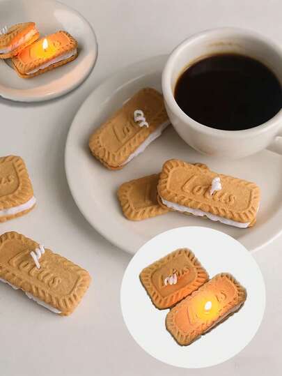 3支装夹心饼干香氛蜡烛，大豆蜡材质，焦糖饼干香味，适用于婚礼、圣诞节、浪漫烛光晚餐、情人节等场合，可爱的花朵饼干香味，绝佳的家居装饰，多买多省